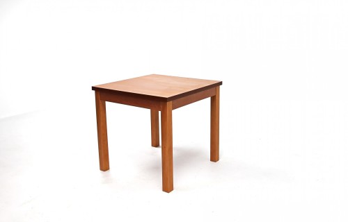 Berta asztal Éger 80x80cm fix